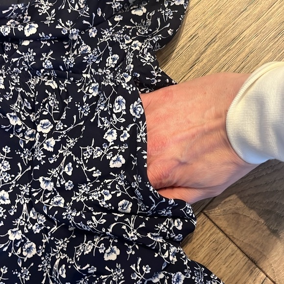 GILLI floral romper, size small - Picture 3 of 5